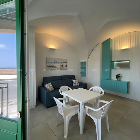 La Turchese Monolocale Frontemare Apartmán *